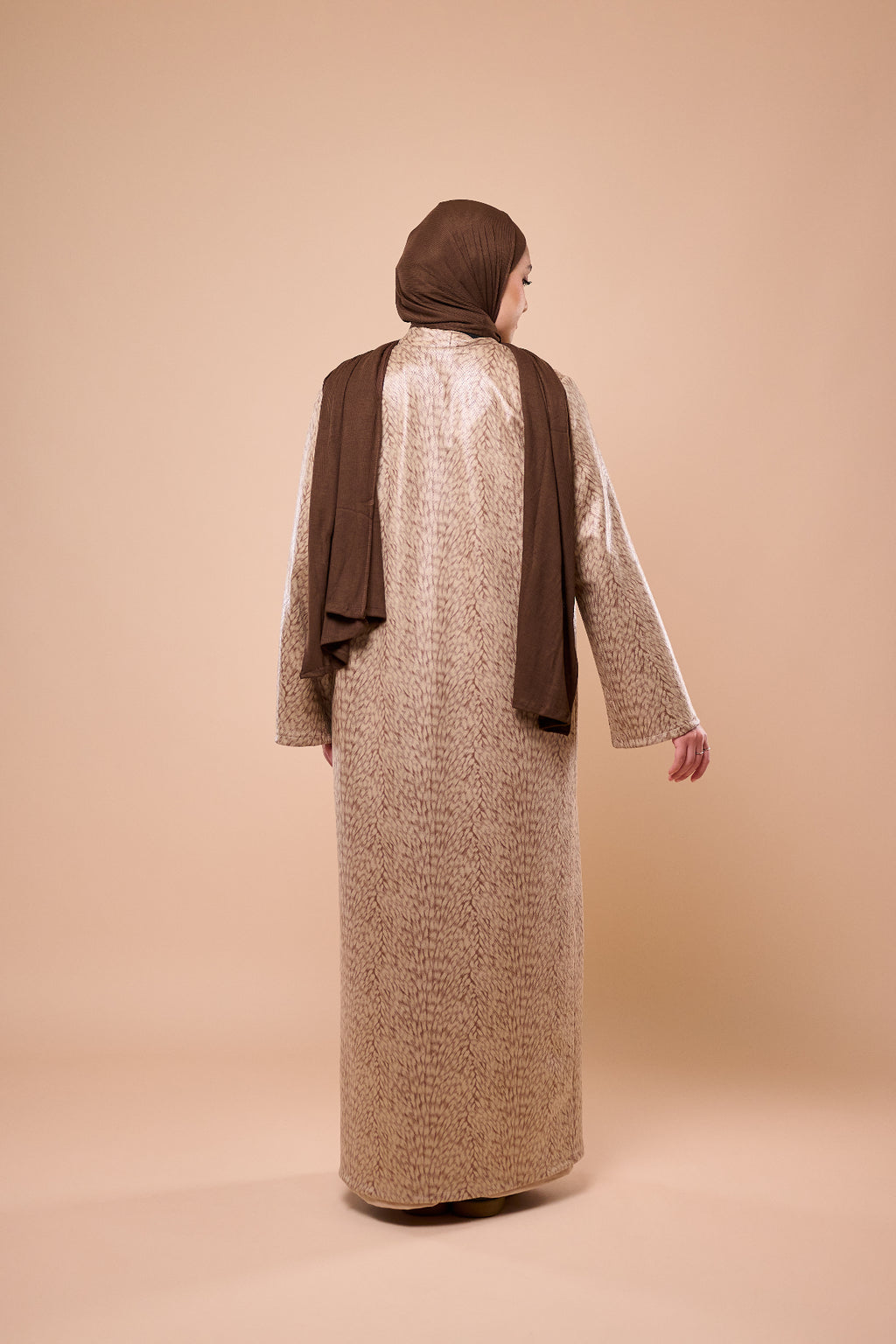 Feather Grain Two-Piece Abaya full back
